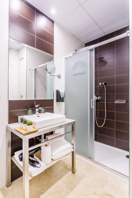 Patio de La Alameda - Resim 25