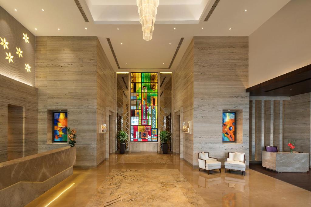 Posezení v ubytování Sandal Suites by Lemon Tree Hotels