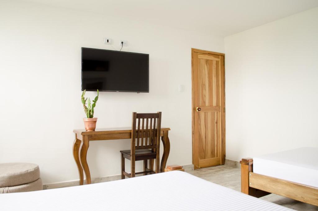 Hotel Santa Isabel - Habitación Triple Básica
