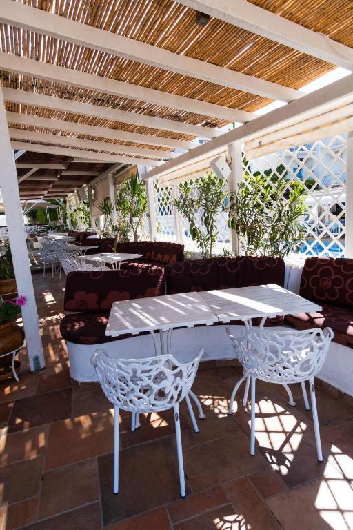 Balkón nebo terasa v ubytování Aktaion Beach Boutique Hotel & Spa