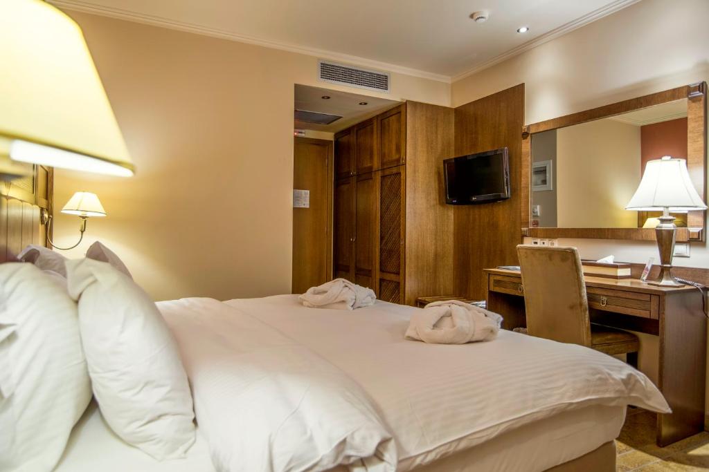 Selestina Boutique Hotel - 11