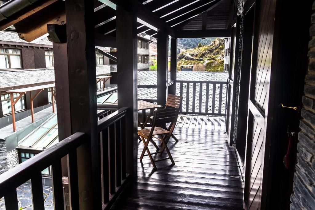 Balkón nebo terasa v ubytování Acogedor Refugio en la Vall d'Incles, HUT1-05073