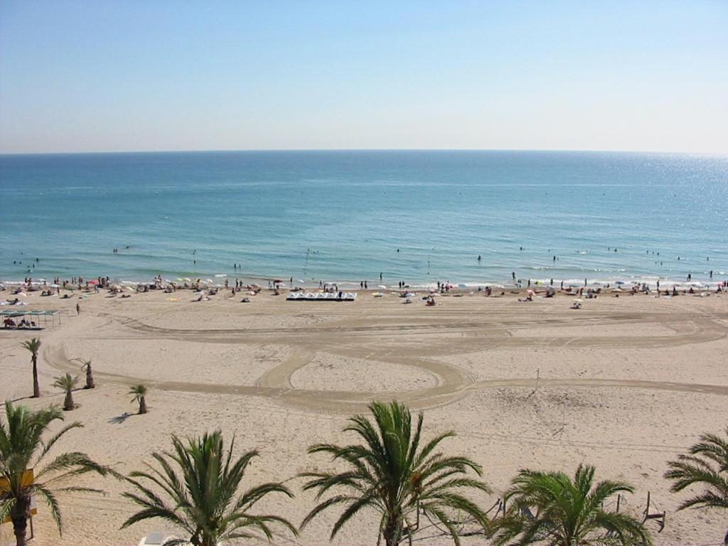 Preciosas vistas al mar. Piscina. Playa San Juan, Alicante ...