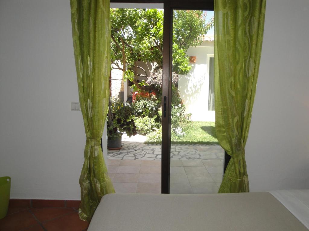 Gallery image of Lemon Tree Relaxing Guesthouse in Lagos