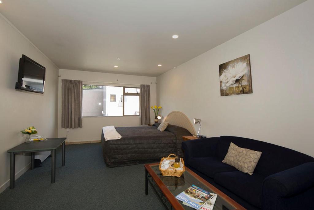 Lake Point Motel - Resim 37