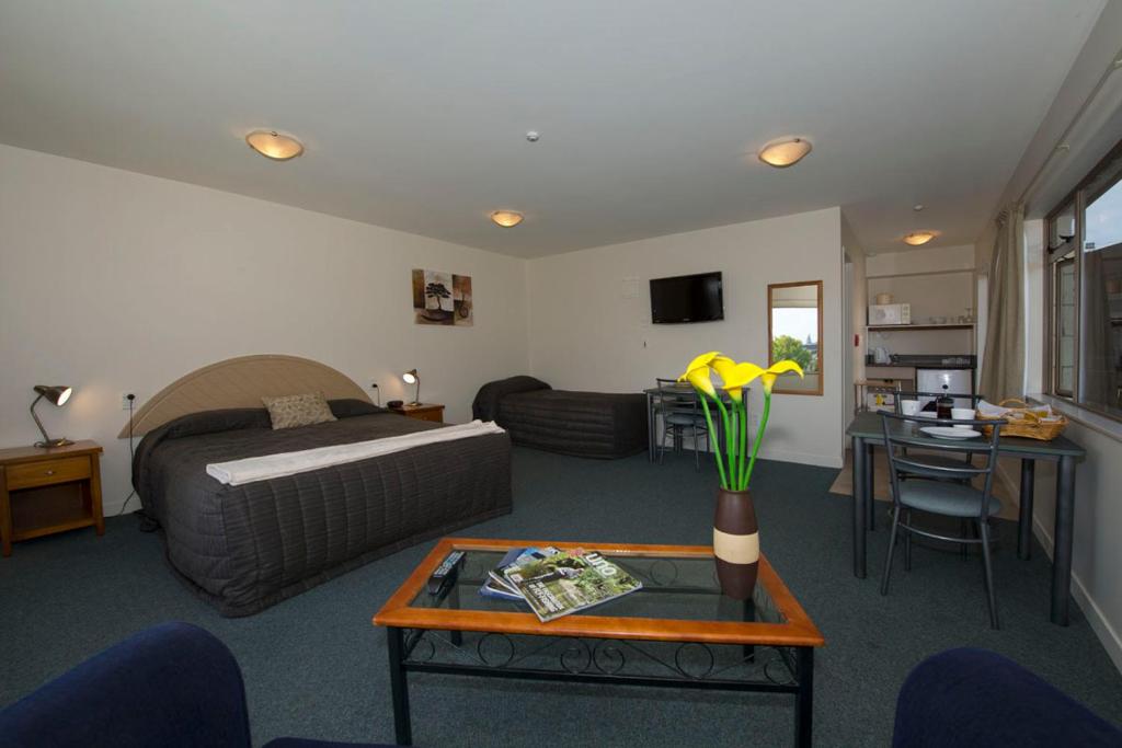 Lake Point Motel - Resim 18