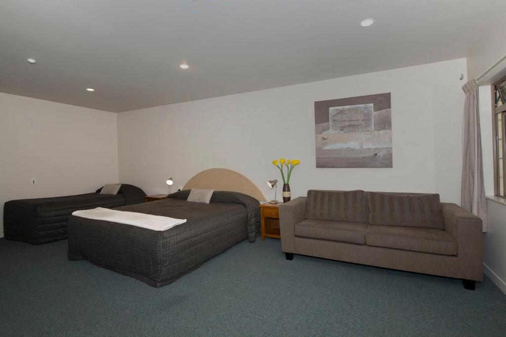 Lake Point Motel - Resim 39