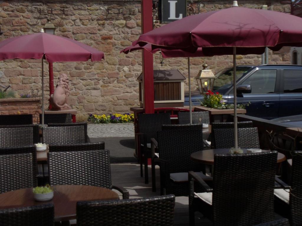 Restaurace v ubytování Hôtel Le Mittelwihr