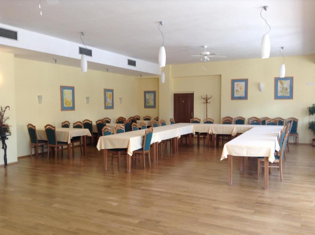 Restaurace v ubytování Hotel YORK