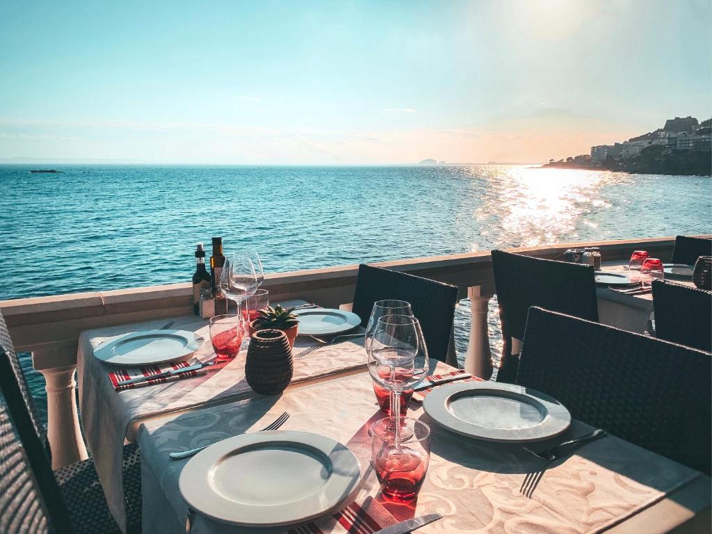 Vistabella, Roses – Updated 2023 Prices