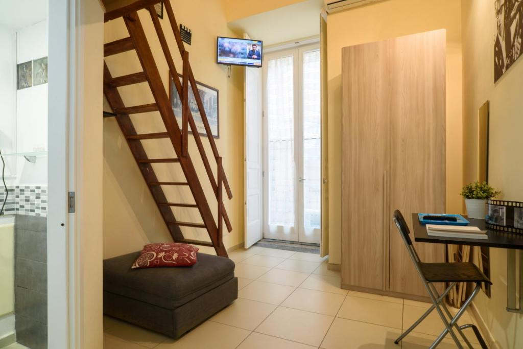 Televízia a/alebo spoločenská miestnosť v ubytovaní Sarracino Relais