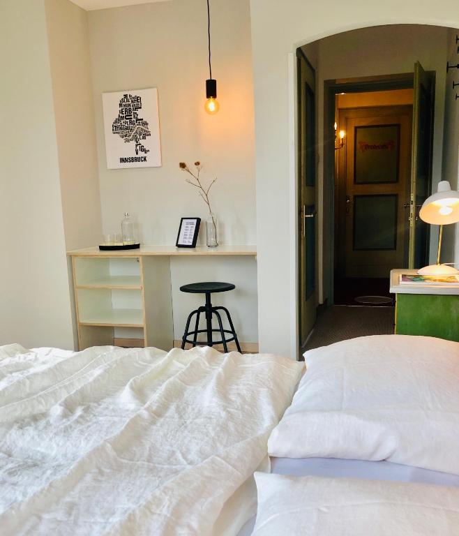 Posteľ alebo postele v izbe v ubytovaní Hotel Sonnenhof - bed & breakfast & appartements