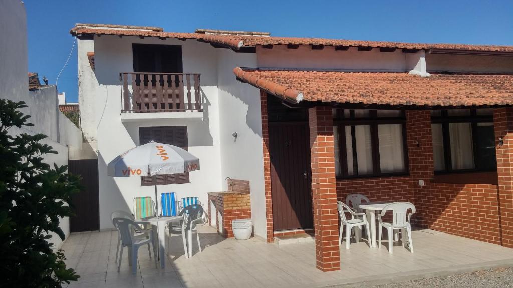  Casa - 3 Quartos Pero – Cabo Frio - RJ