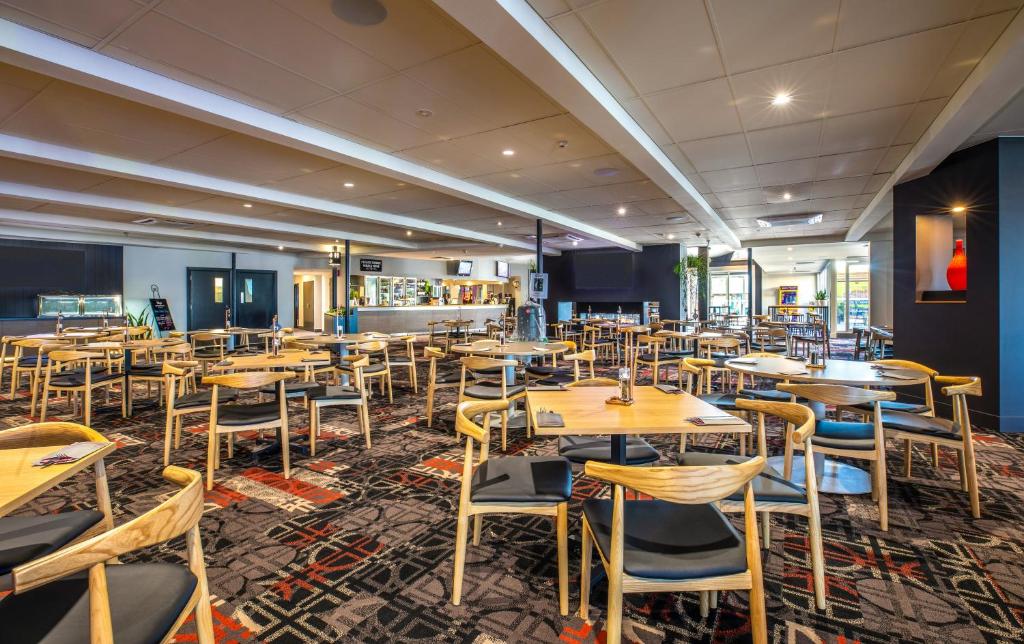 Nightcap at Finsbury Hotel - Resim 4