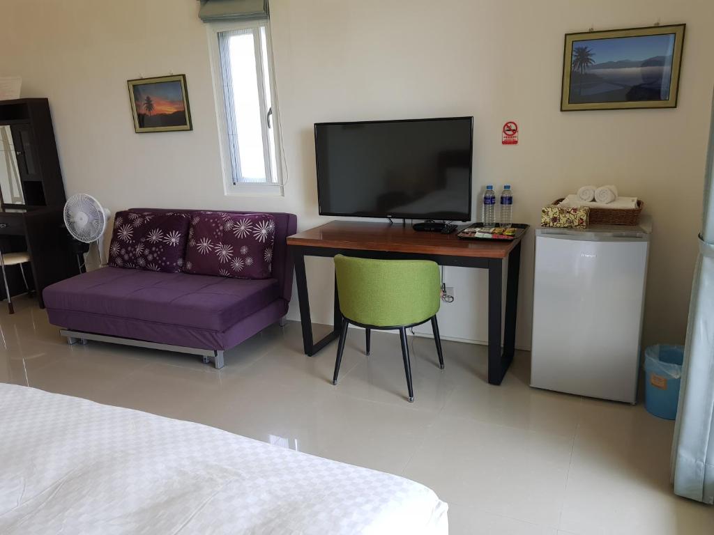TV a/nebo společenská místnost v ubytování 7 Milefog B&B