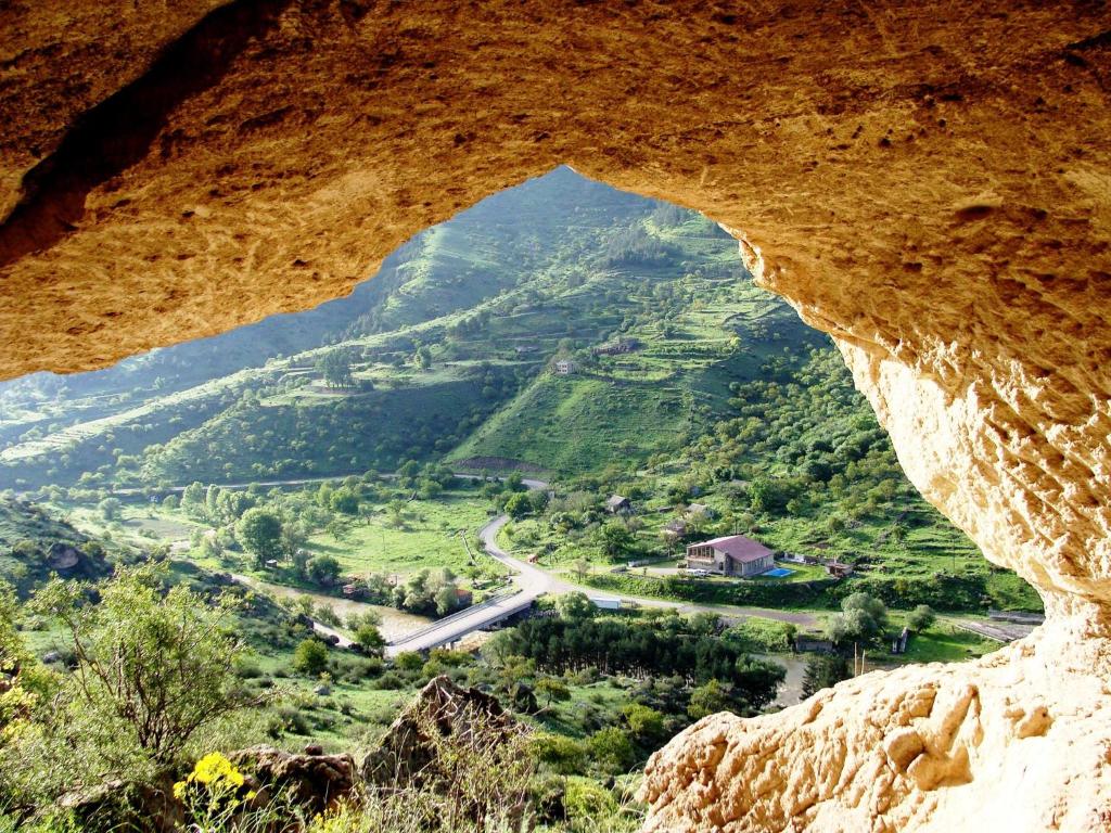 Gallery image of Taoskari Hotel in Vardzia