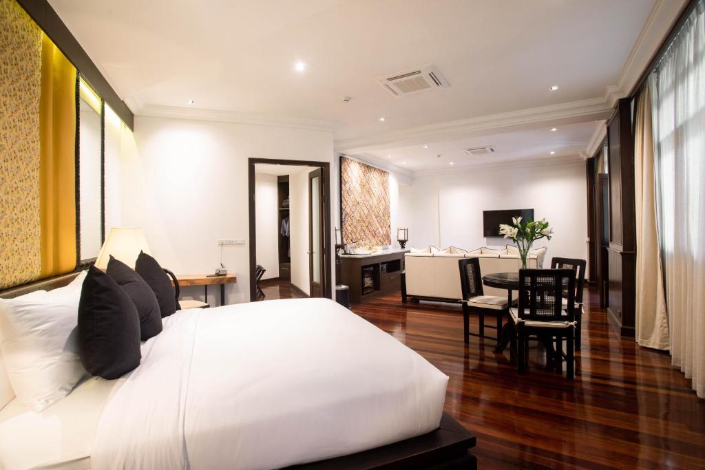 The Bridge An Eclectic Luxotel - Resim 42