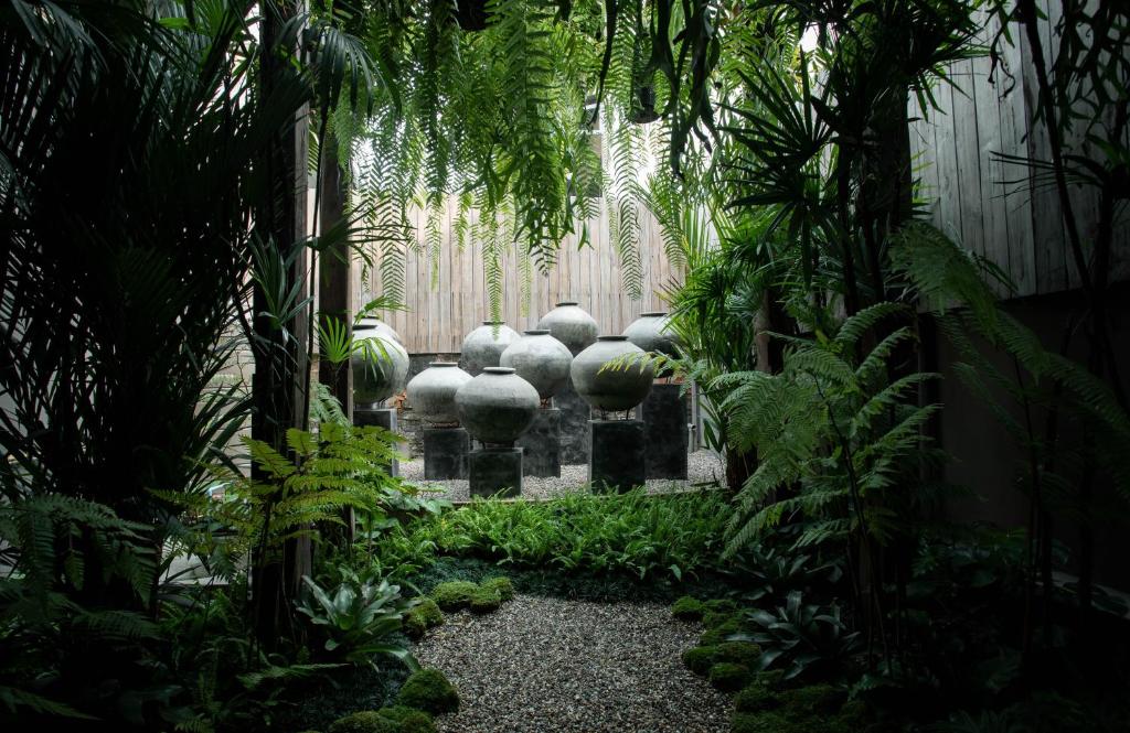 The Bridge An Eclectic Luxotel - Resim 28