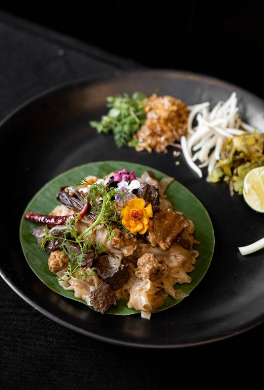 The Bridge An Eclectic Luxotel - Resim 22