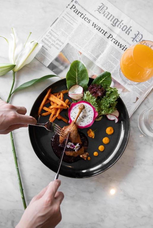 The Bridge An Eclectic Luxotel - Resim 24