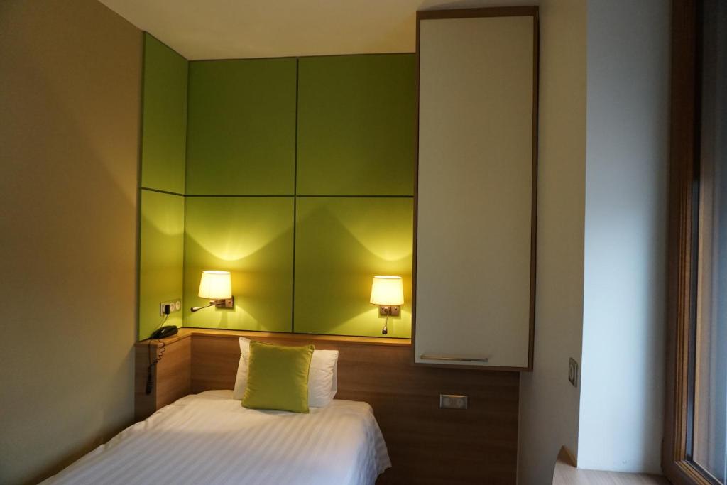 Hôtel Restaurant Du Parc de la Colombière - Resim 13