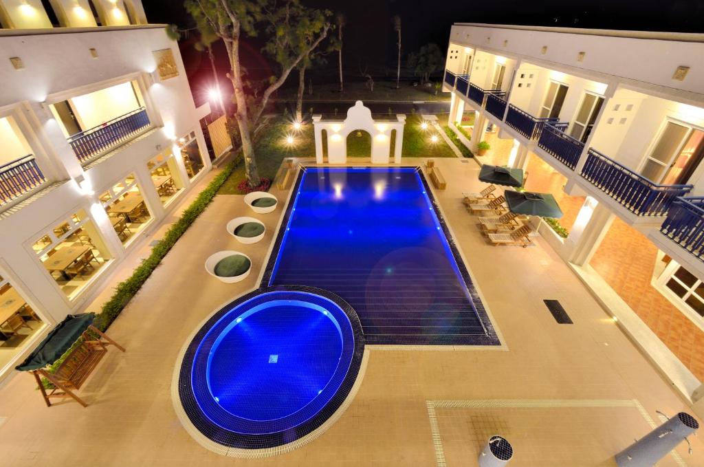J Resort - Familiekamer Met Balkon