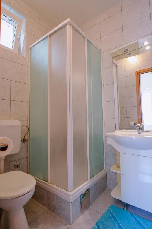 Koupelna v ubytování Pension Maric Rooms