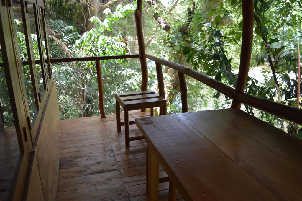 Balkón nebo terasa v ubytování Kumbuk Tree House