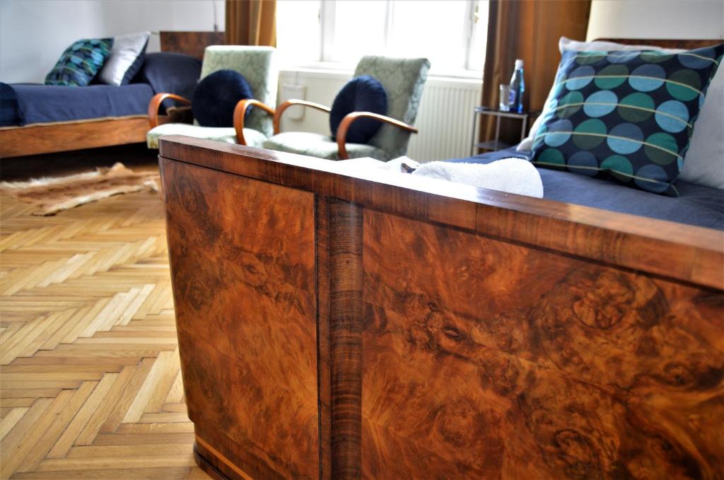 Castle View Boutique Apartment - 15