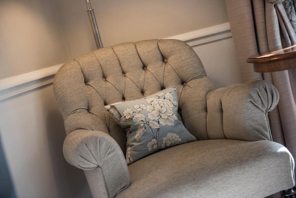 Grand Hotel du Lac - Relais & Châteaux - Sala De Luxo Com Vista Para O Lago