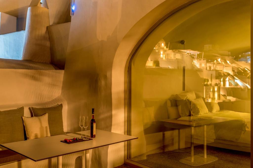 Echoes Luxury Suites - 18