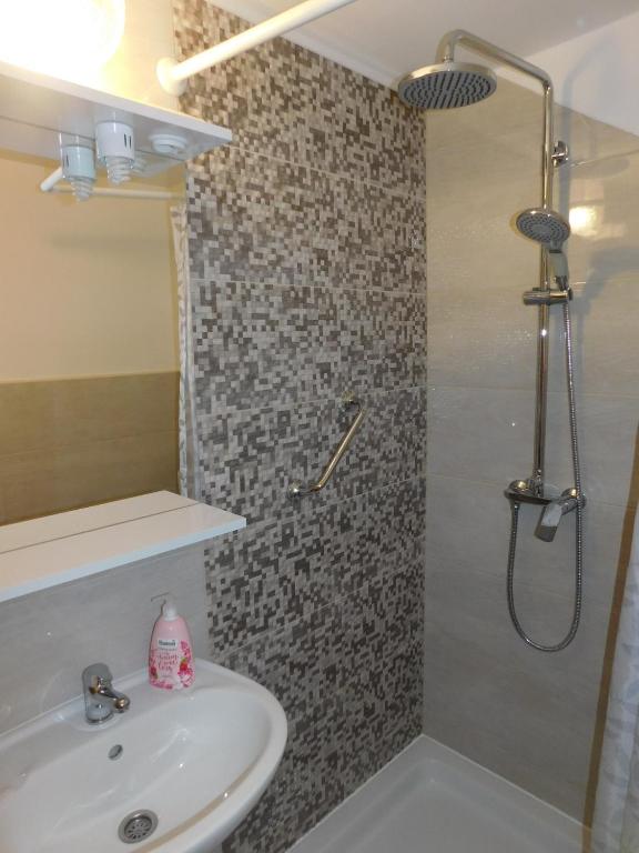 Guesthouse Sara - 13