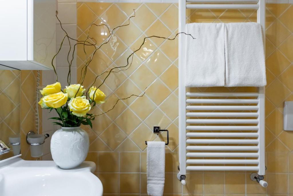 La Tosca Rooms & studios - 8