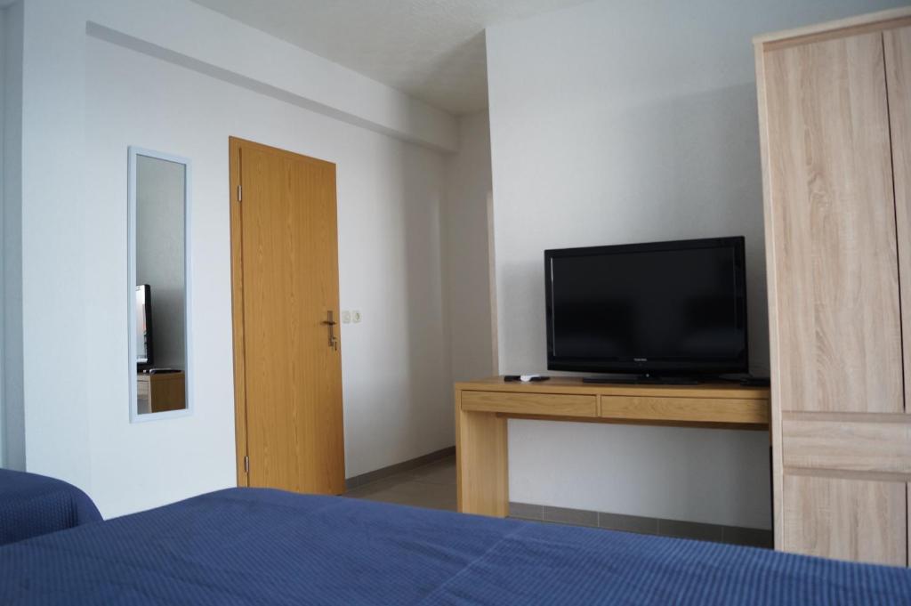 Apartments Mario with private parking - 13