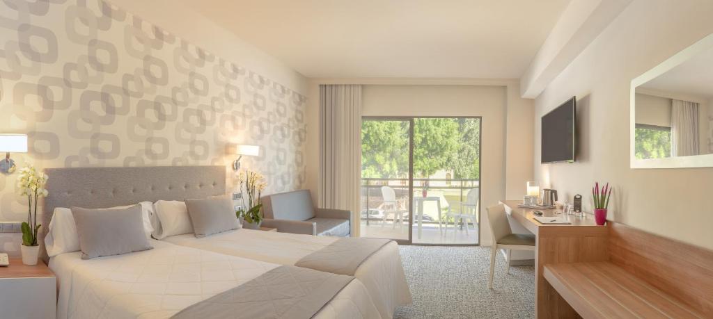 
Superior Double or Twin Room with Terrace
