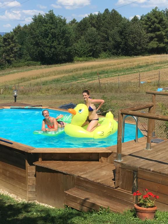 Bazén v ubytování Il Mugello B&B nebo v jeho okolí