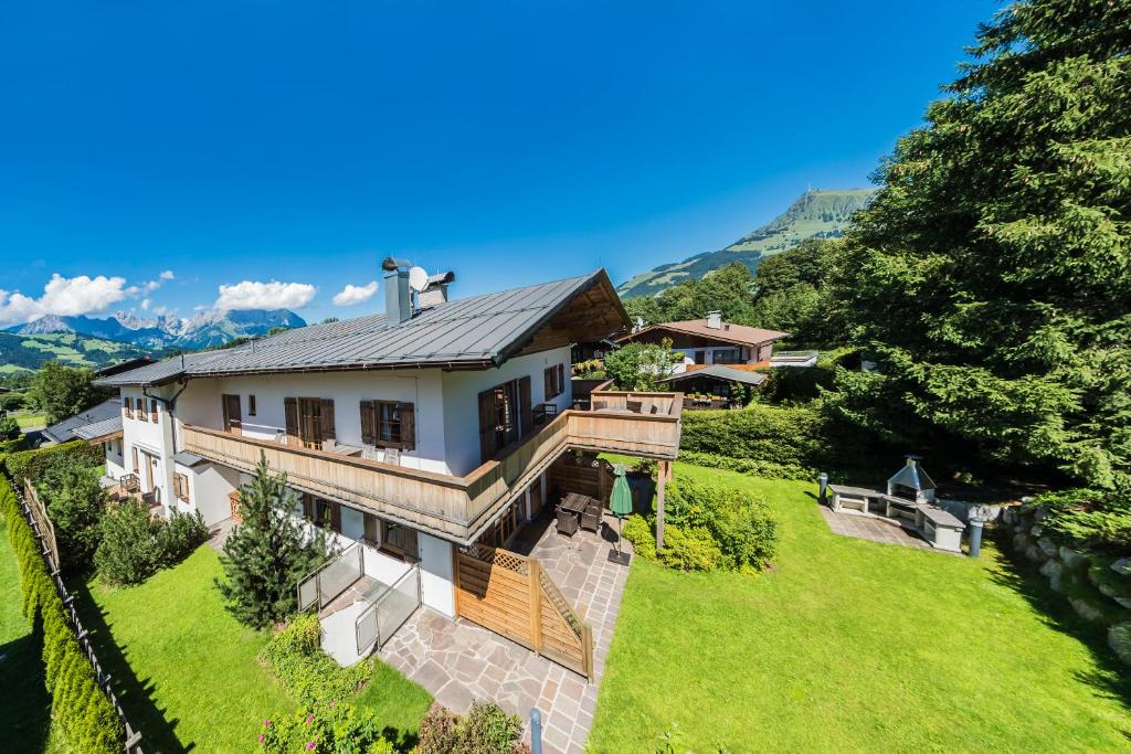 Nespecifikovaný výhled na hory nebo výhled na hory při pohledu z apartmánu