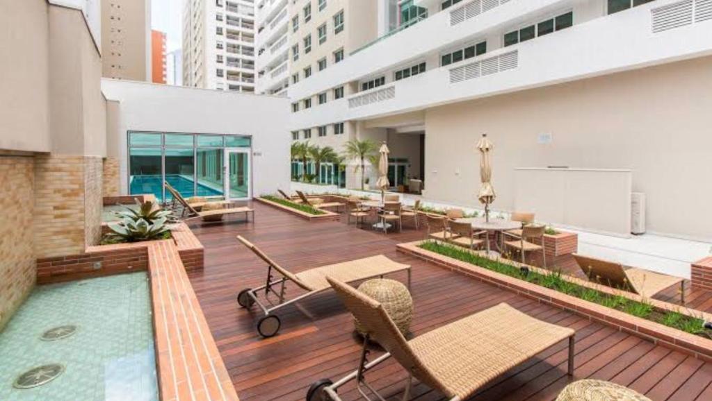  Apartamento decorado no batel