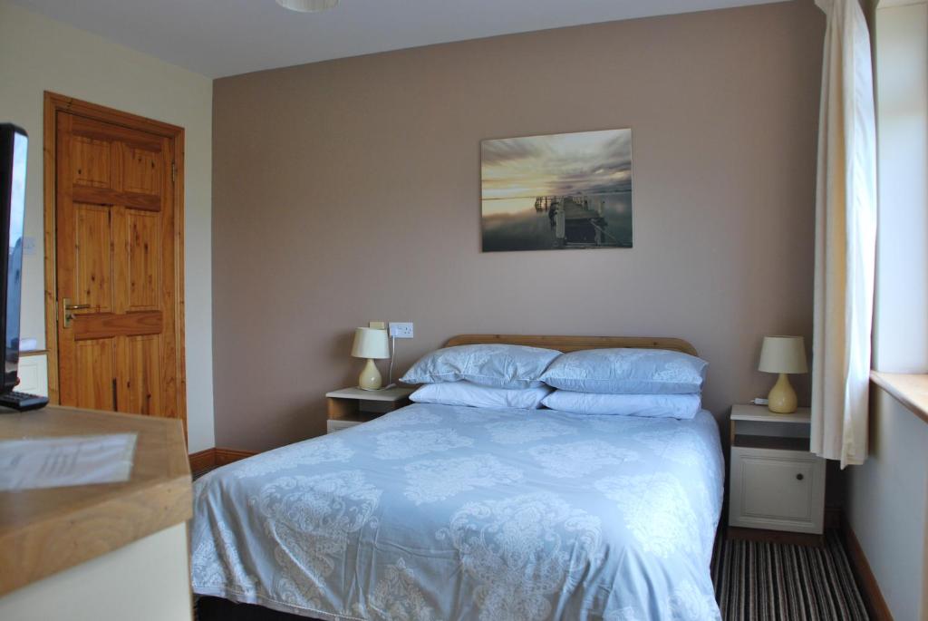 Kemar House - Double Room With Private Bathroom