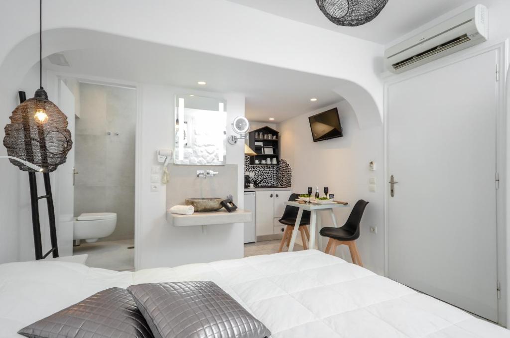 Naxos Evilion Luxury Apartments & Suites - Double Studio - No Balcony