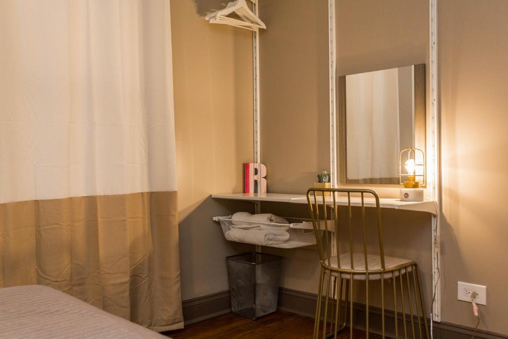 Villa Dubois Guest House - Deluxe Queen Room