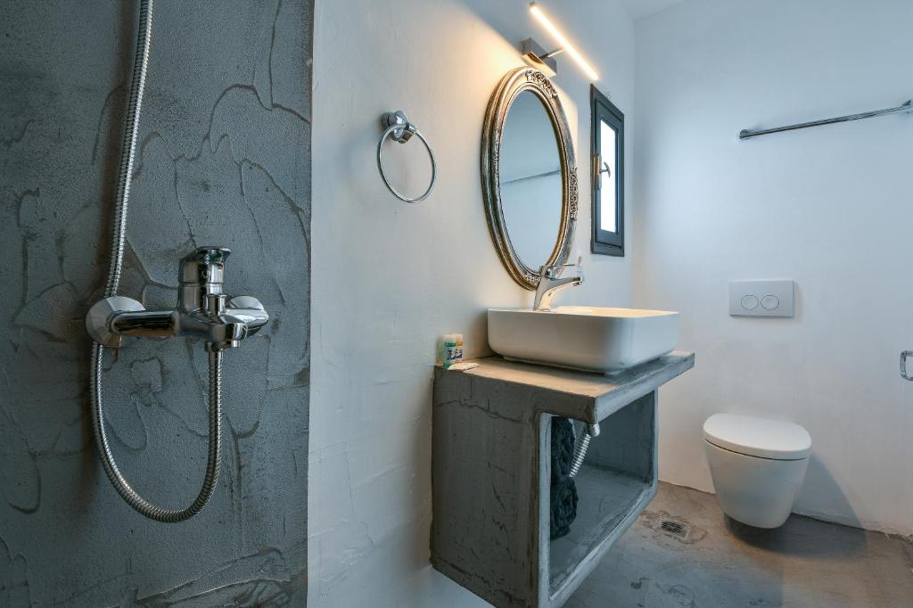 Ein Badezimmer in der Unterkunft Sun Springs Suites