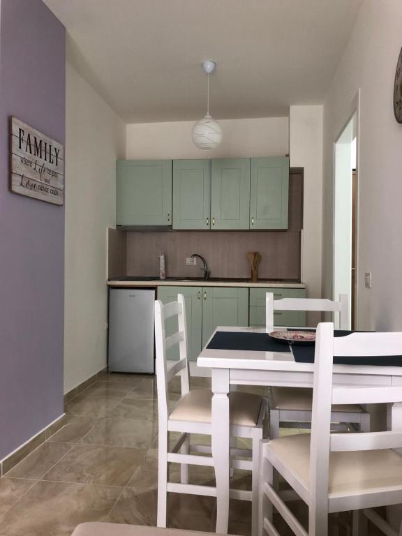 Blini Seaside Apartment - Image 5