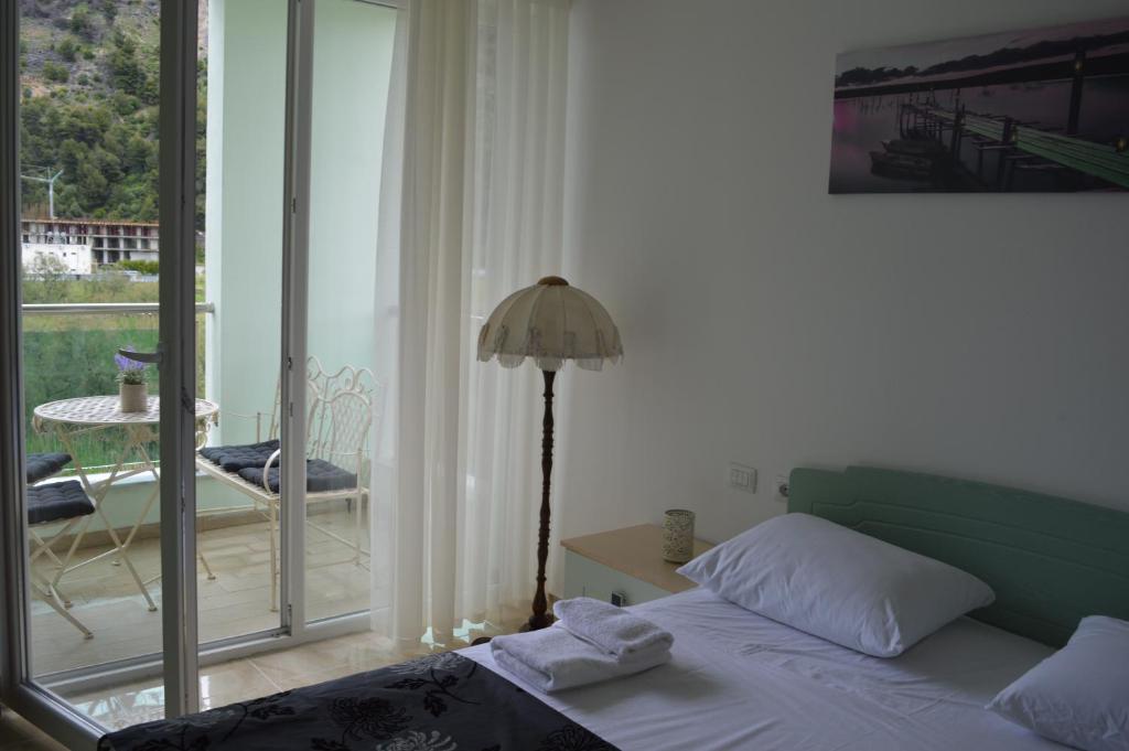 Blini Seaside Apartment - Image 8