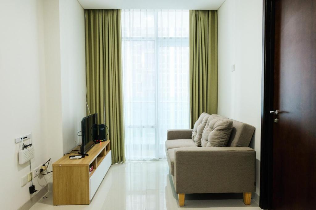 Simply and Relax 1BR at Brooklyn Alam Sutera Apartment By Travelio - Apartamento De Un Dormitorio