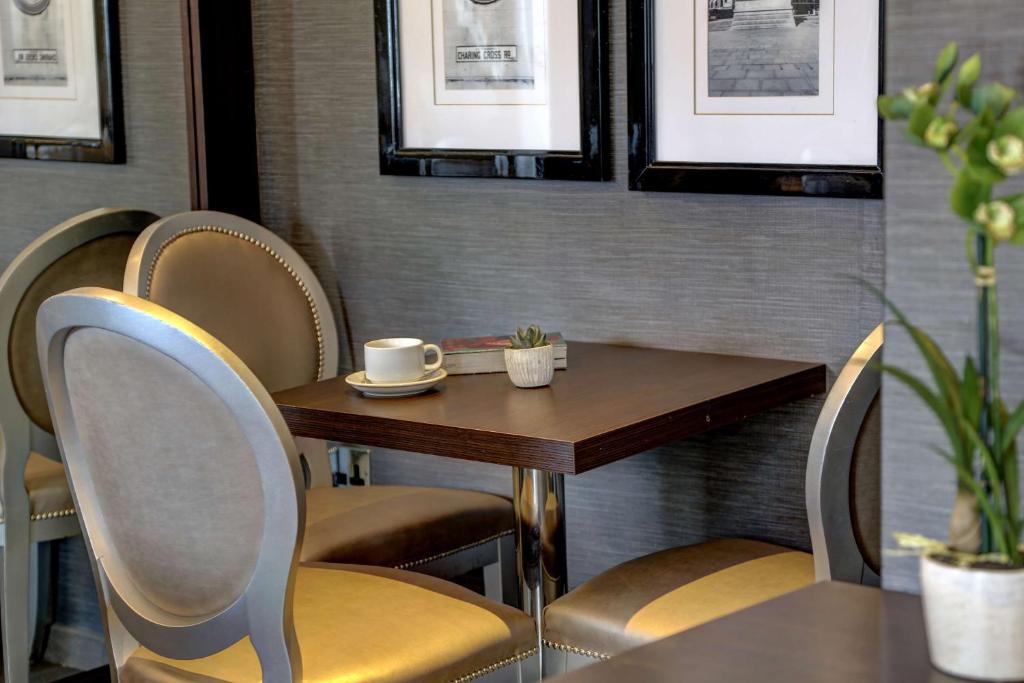 Best Western Buckingham Palace Rd - Resim 15