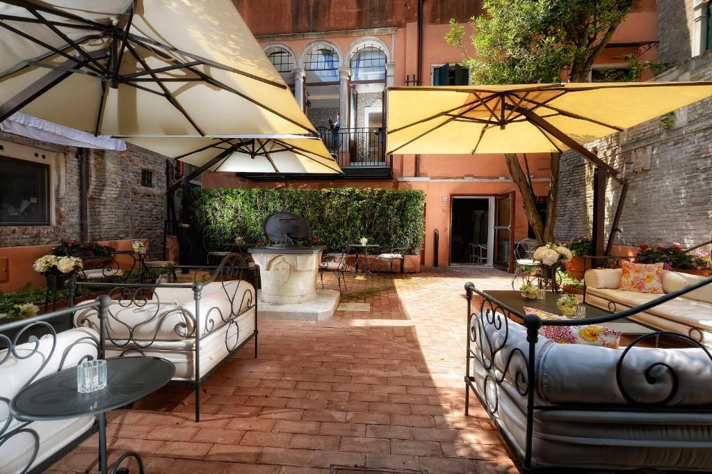 Palazzetto Madonna - Resim 17