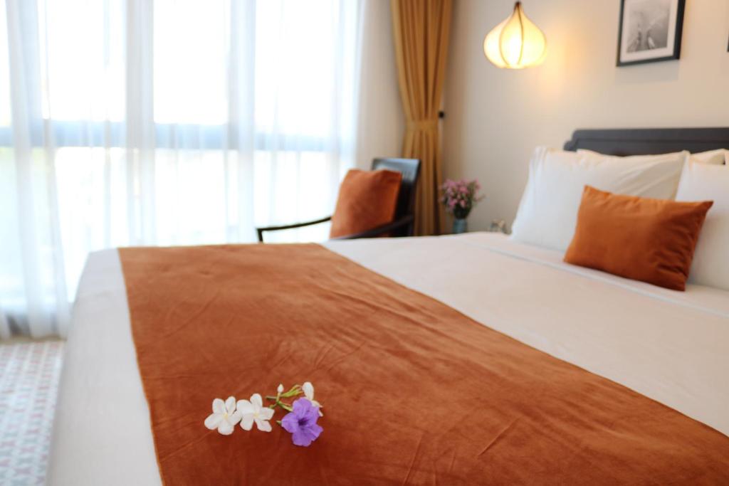 Roxana River Villa - 12