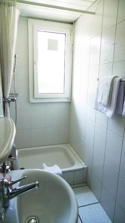 Adventure Guesthouse Interlaken - Resim 34