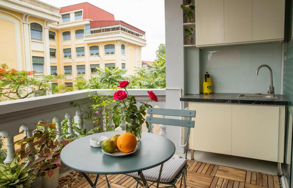 Balkón nebo terasa v ubytování Picturesque Hanoi Homestay